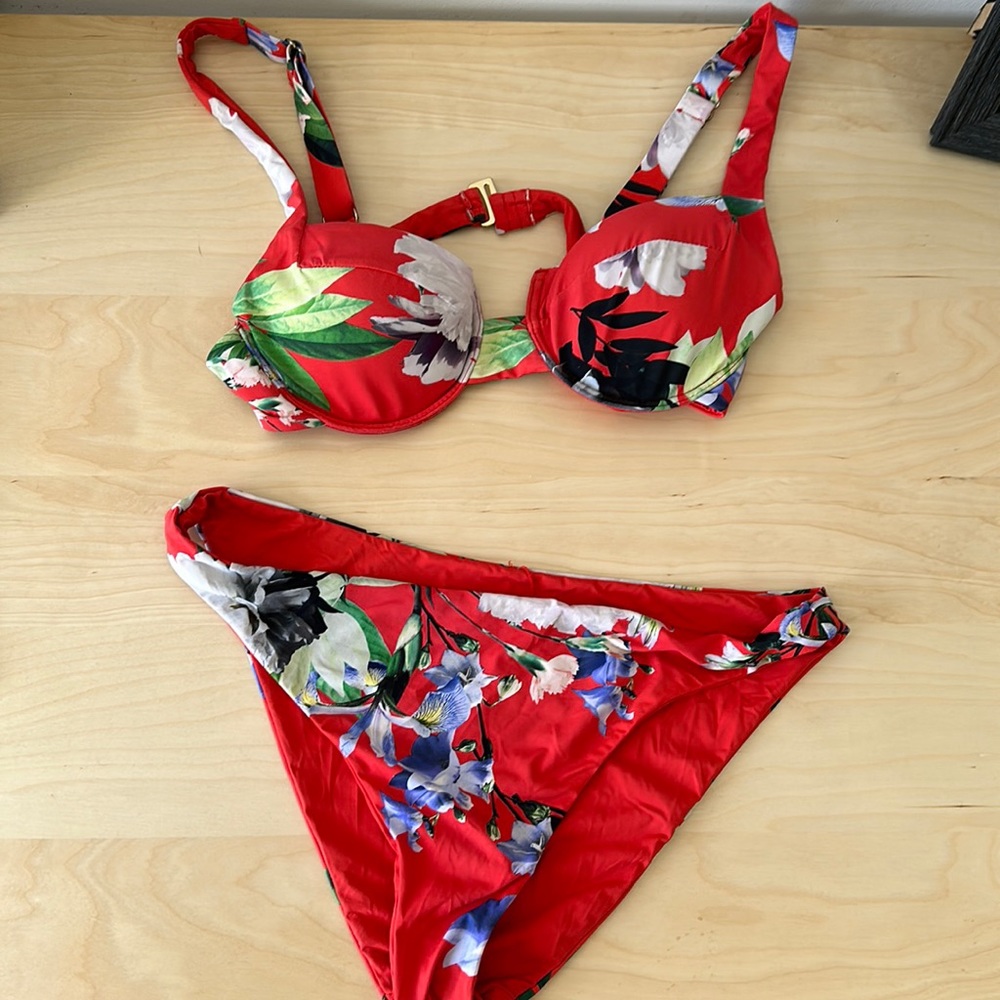 Floral red bikini (size large)